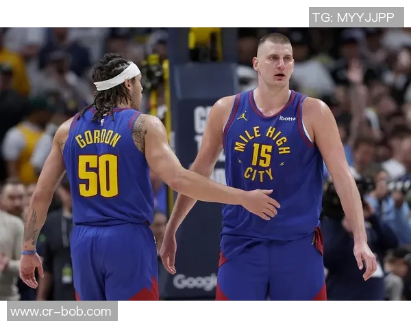 戈登替补表现逐渐回暖12投5中贡献12分6篮板2助攻展现潜力 戈登替补表现逐渐回暖12投5中贡献12分6篮板2助攻展现潜力