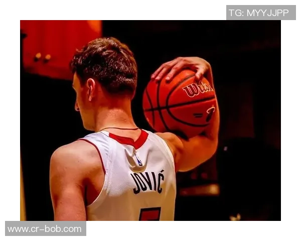 斯波强调约维奇需加倍努力并注重细节以提升比赛节奏和表现 斯波强调约维奇需加倍努力并注重细节以提升比赛节奏和表现