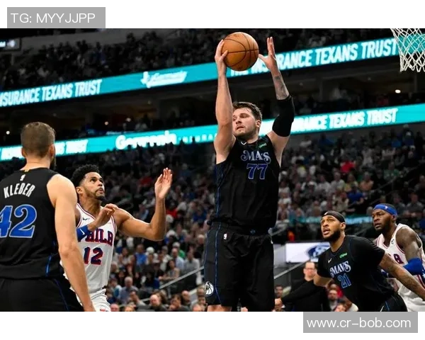 独行侠遭遇三连败浓眉伤愈归队明日对阵76人迎战机会