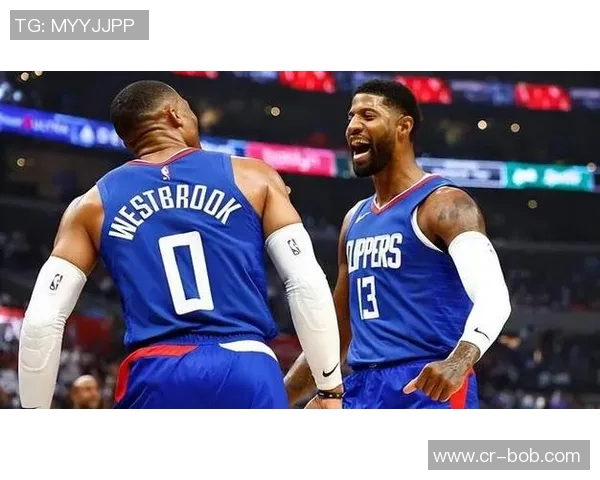 快船队史上仅有的小卡与乔治双星共创455板5三分辉煌纪录 快船队史上仅有的小卡与乔治双星共创455板5三分辉煌纪录