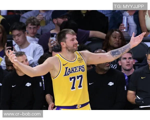 本赛季个人40分以上表现频繁赛季至今已达11次超越上赛季十月总和 本赛季个人40分以上表现频繁赛季至今已达11次超越上赛季十月总和